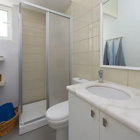 펜션 Vamare Beachfront House *