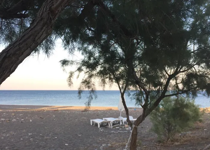 Vamare Beachfront House Hébergement de vacances