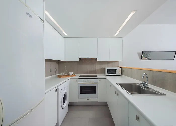 Vamare Beachfront House بيت للعطل